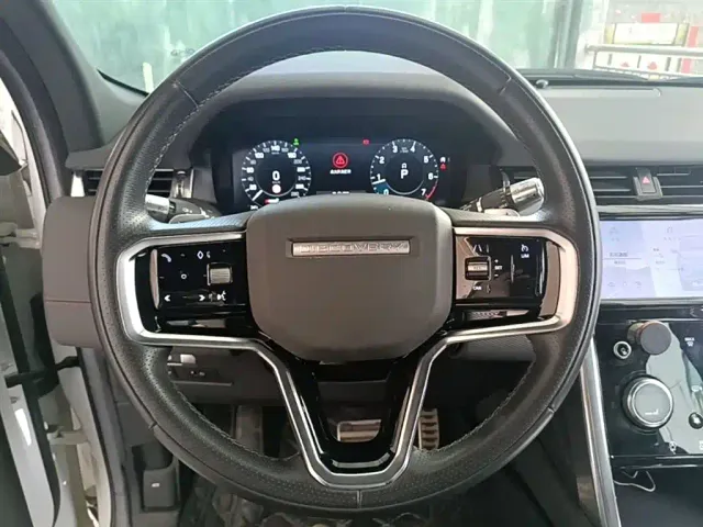 Land Rover Discovery Sport — Фото автомобиля 10