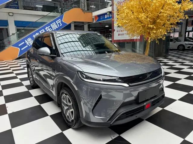 Фотография автомобиля — BYD Yuan UP