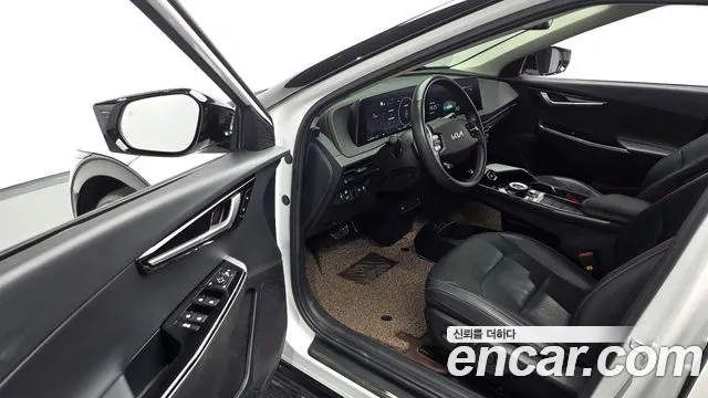 Kia EV6 — Фото автомобиля 10