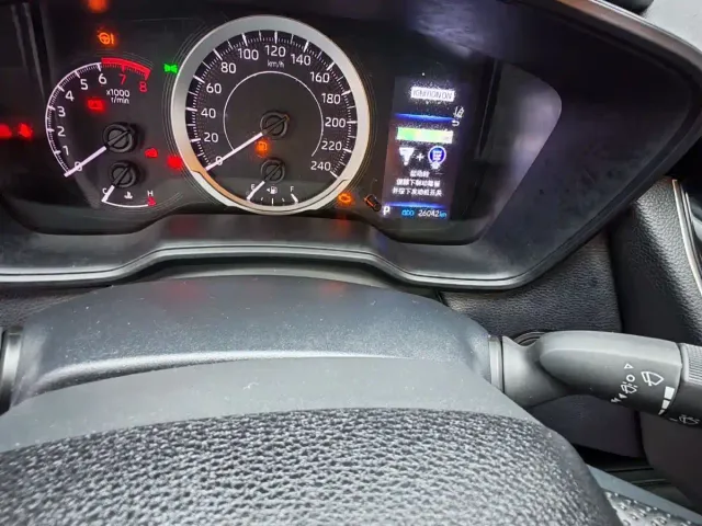 Toyota Corolla — Фото автомобиля 11