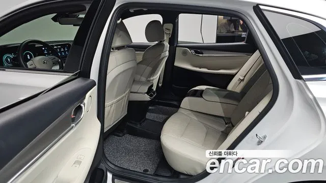 Hyundai Grandeur — Фото автомобиля 11
