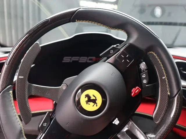 Ferrari SF90 — Фото автомобиля 9