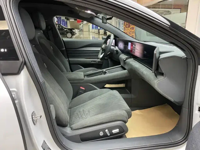 Audi E5 Sportback — Фото автомобиля 15