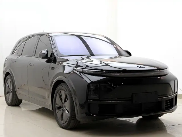 Li Auto L7 — Фото автомобиля 3