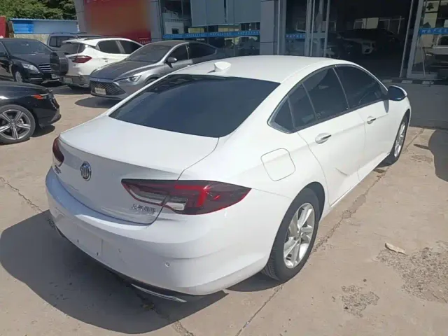 Buick Regal — Фото автомобиля 6