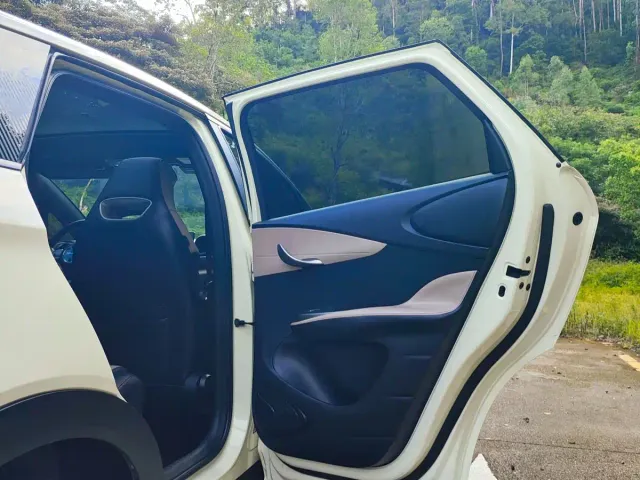 BYD Dolphin — Фото автомобиля 12