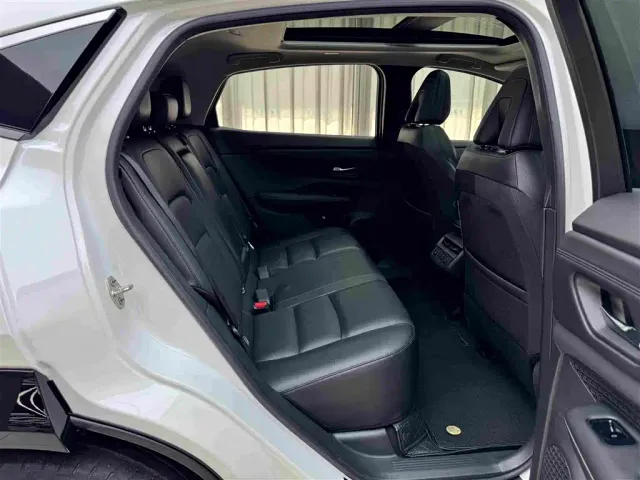 Nissan Ariya — Фото автомобиля 11