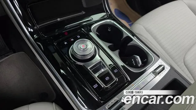 Kia Carnival 4th Gen — Фото автомобиля 12