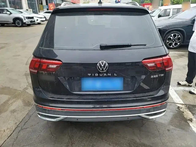 Volkswagen Tiguan L — Фото автомобиля 5