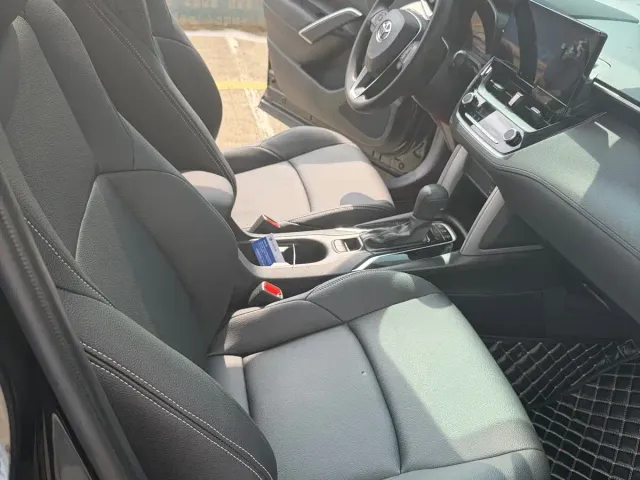 Toyota Frontlander — Фото автомобиля 10