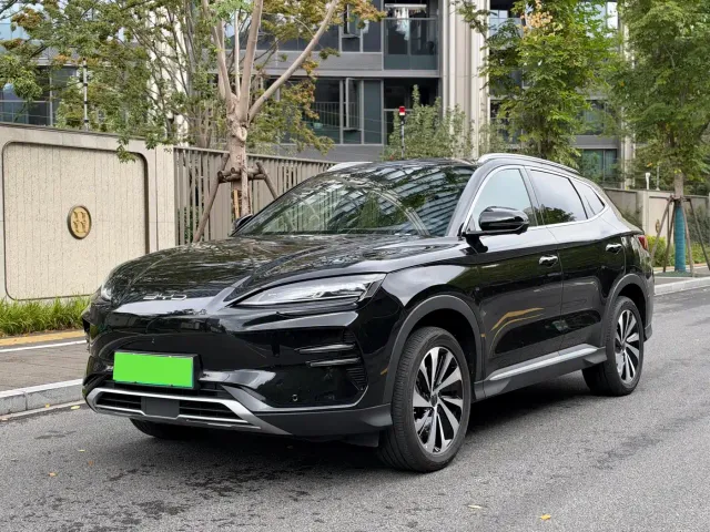 Фотография автомобиля — BYD Song PLUS