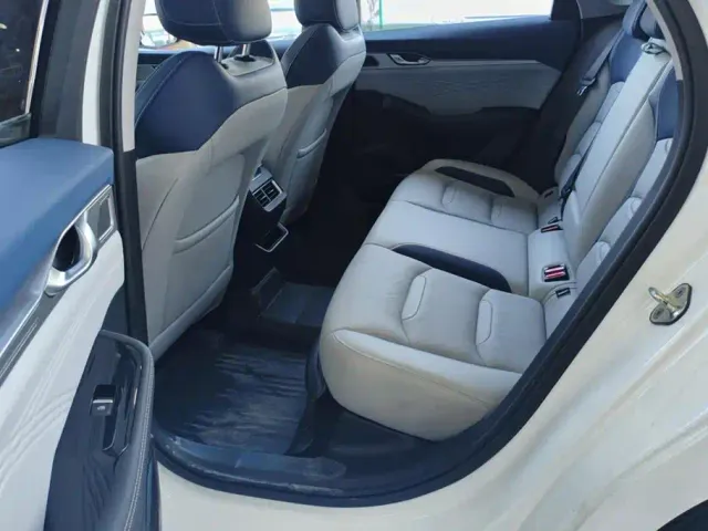 Geely Xingrui — Фото автомобиля 11