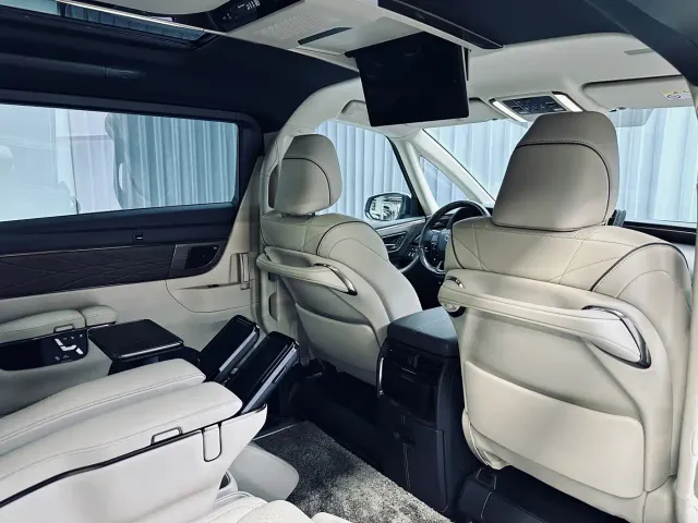 Toyota Alphard — Фото автомобиля 15