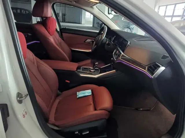BMW 3 Series — Фото автомобиля 11