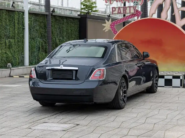 Rolls-Royce Ghost — Фото автомобиля 4