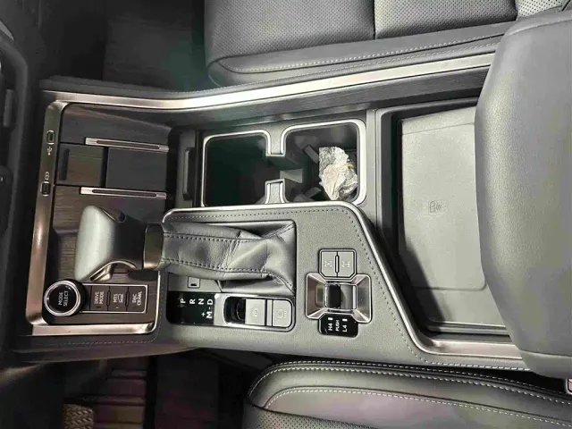 Lexus GX — Фото автомобиля 12