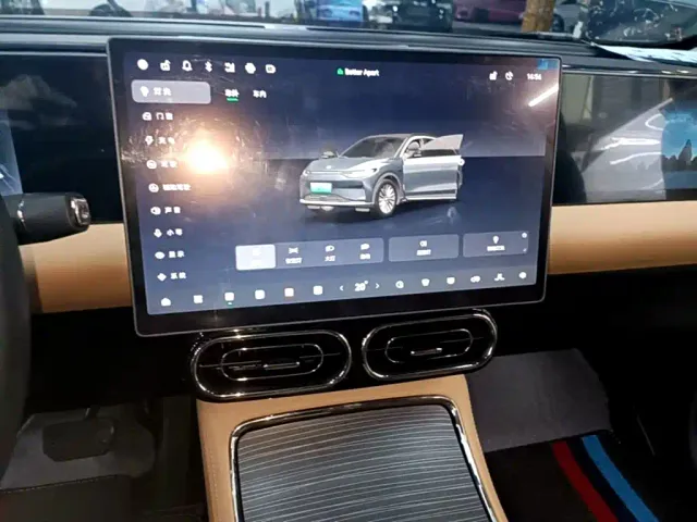 Leapmotor C11 — Фото автомобиля 12