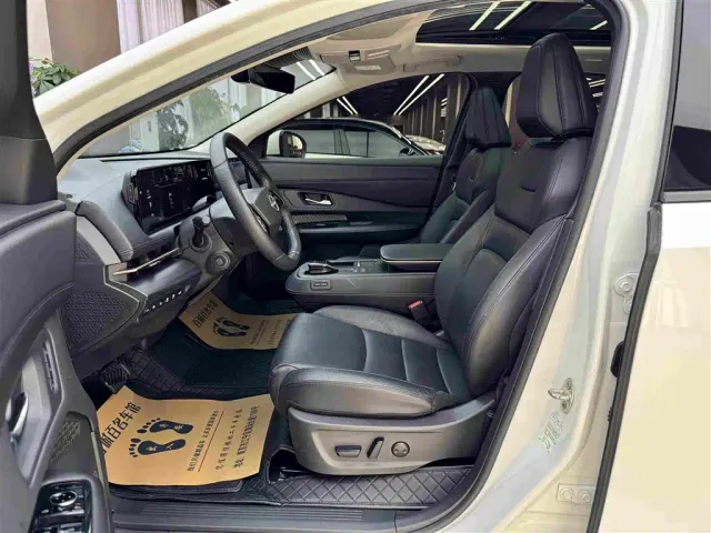Nissan Ariya — Фото автомобиля 9