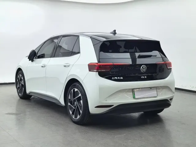 Volkswagen ID.3 — Фото автомобиля 6