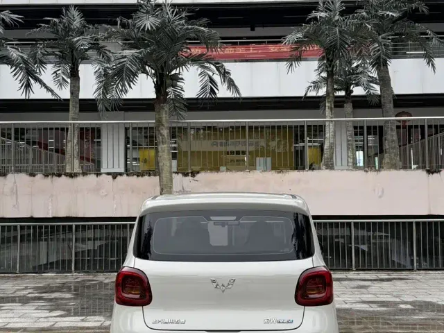 Wuling Hongguang Mini EV — Фото автомобиля 4