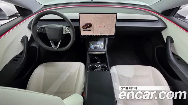 Tesla Model 3 — Фото автомобиля 7
