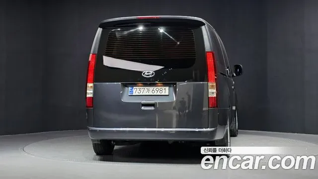 Hyundai Staria Staria Tourer 11 мест — Фото автомобиля 4
