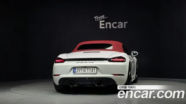Porsche 718 — Фото автомобиля 4