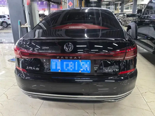 Volkswagen Passat — Фото автомобиля 5