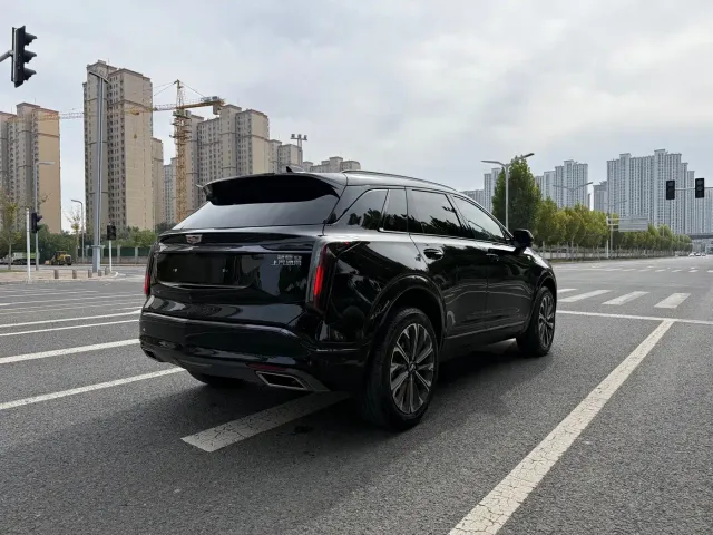 Cadillac XT5 — Фото автомобиля 11