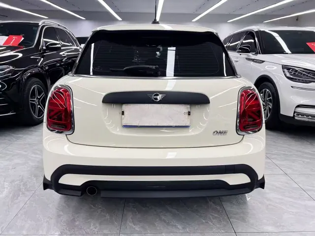 MINI Hatch — Фото автомобиля 5
