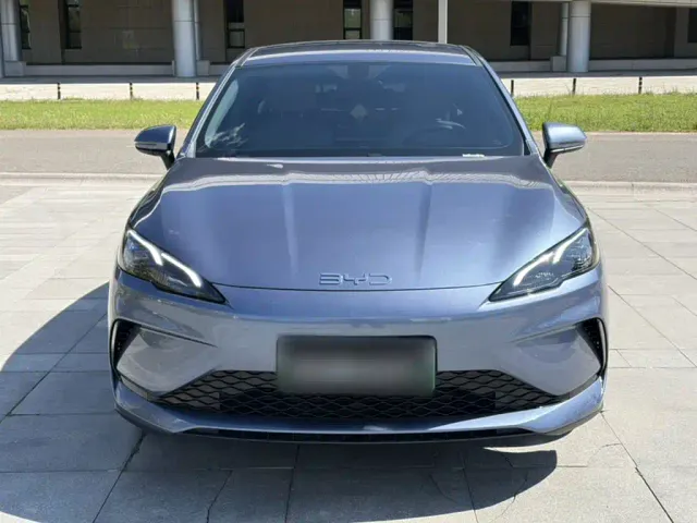 BYD Seal 05 DM-i — Фото автомобиля 6