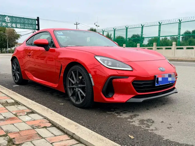 Subaru BRZ — Фото автомобиля 2