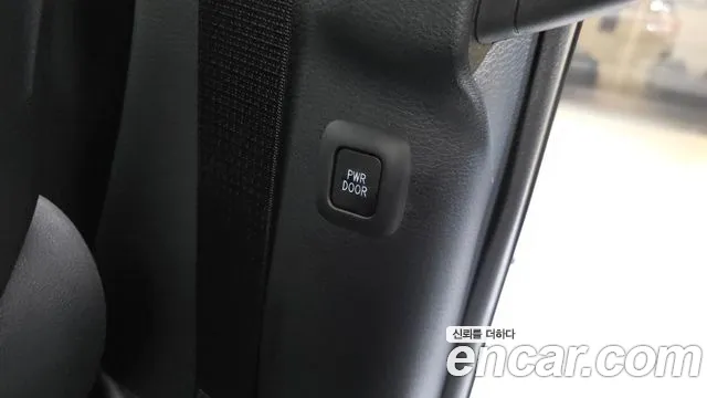 Toyota Sienna 4th Gen — Фото автомобиля 28