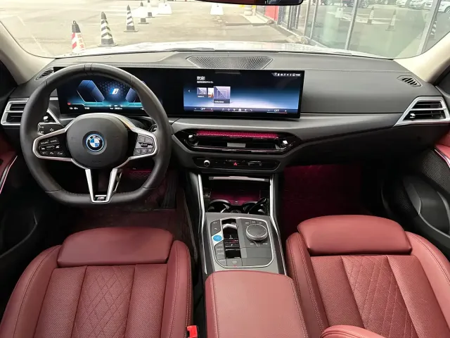 BMW i3 — Фото автомобиля 8