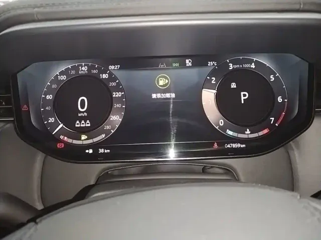 Land Rover Range Rover Sport — Фото автомобиля 11