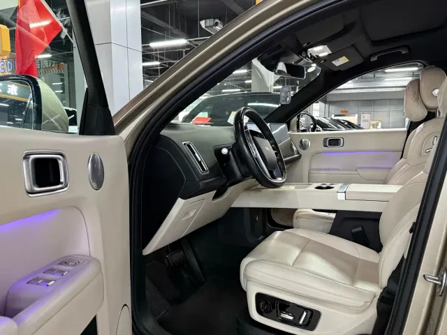 Li Auto L9 — Фото автомобиля 7