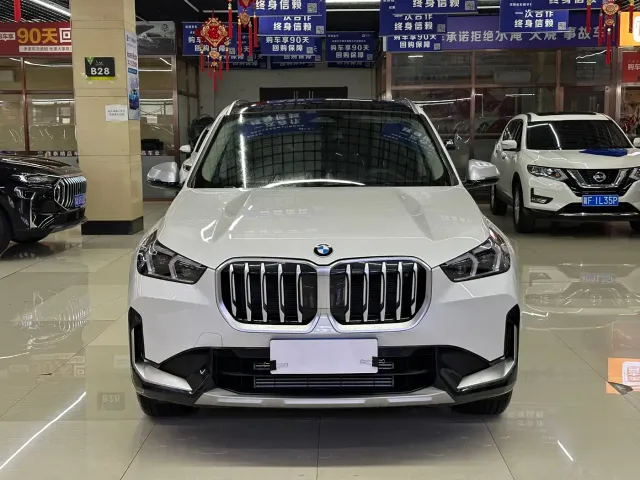 BMW X1 — Фото автомобиля 2