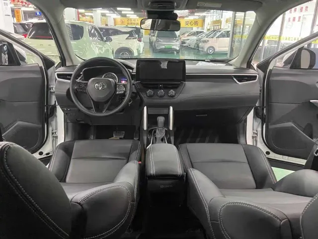 Toyota Corolla Cross — Фото автомобиля 8