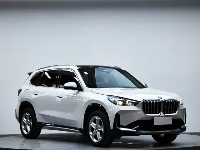 BMW X1 — Фото автомобиля 4