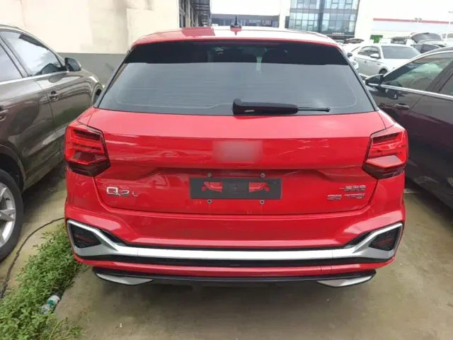 Audi Q2L — Фото автомобиля 5