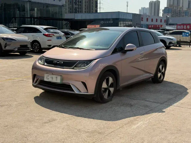 Фотография автомобиля — BYD Dolphin