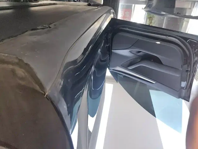Tesla Model 3 — Фото автомобиля 20