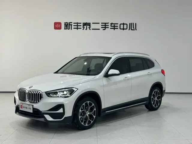 Фотография автомобиля — BMW X1