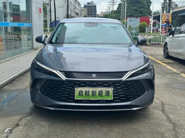 BYD Qin L — Фото автомобиля 2