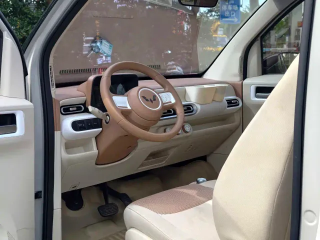 Wuling Hongguang Mini EV — Фото автомобиля 8
