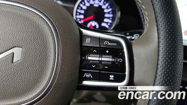 Kia Canival Carnival 4 поколение Дизель 9 мест Prestige — Фото автомобиля 15