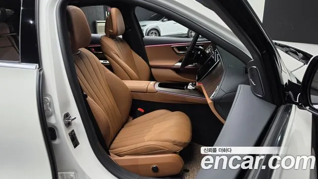 Mercedes-Benz E-Class E-класс W214 E300 4MATIC Exclusive — Фото автомобиля 25