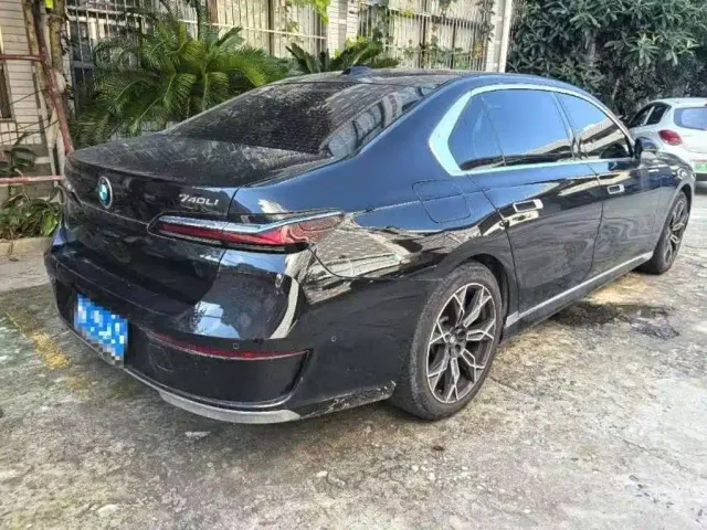 BMW 7 Series — Фото автомобиля 4