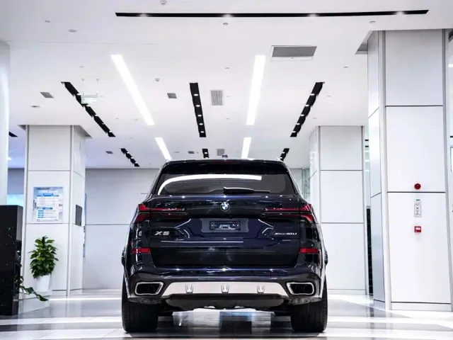 BMW X5 — Фото автомобиля 7