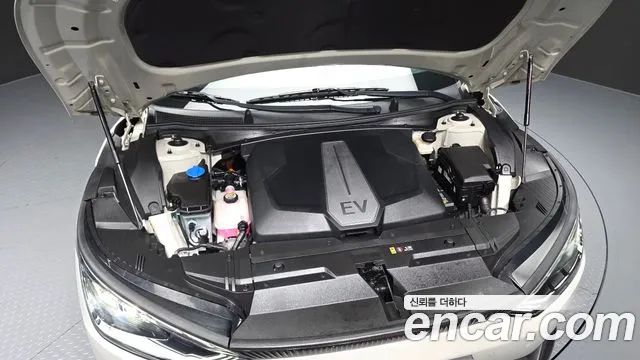Kia EV6 — Фото автомобиля 8